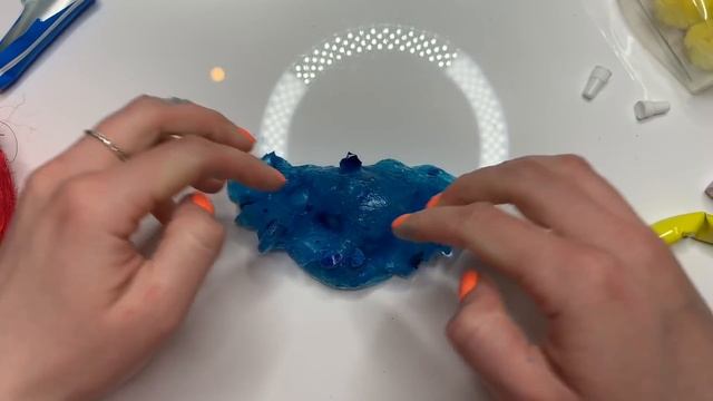 ШОК! ДОБАВИЛА КУРОЧЕК В СЛАЙМ ? МНОГО ВСЕГО В ПРОЗРАЧНЫЙ СЛАЙМ ПАСХА смотреть онлайн