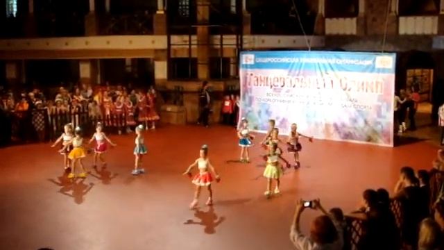 Выступление Танцевальный Олимп танец Ягодки смотреть онлайн