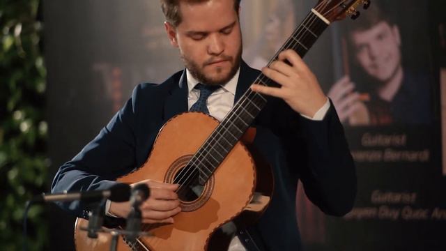 Once Upon a time in the west - Ennio Morricone played by Lorenzon Bernadi on a Swallow Guitar C910 смотреть онлайн