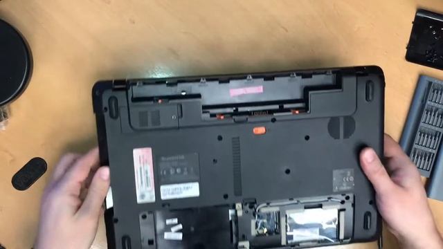 Полная разборка ноутбука Packard Bell P5WS0