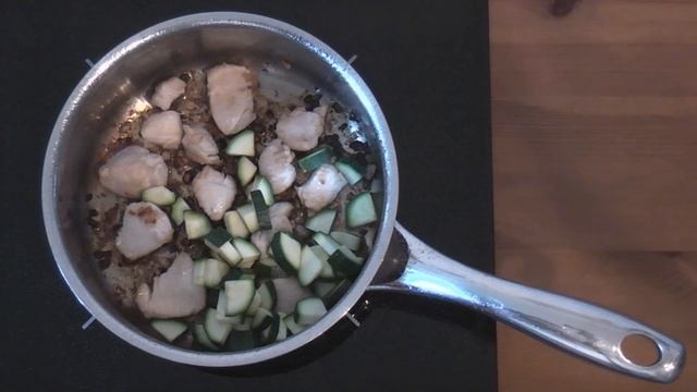 Rezept für ein angereichertes Hühnercurry смотреть онлайн