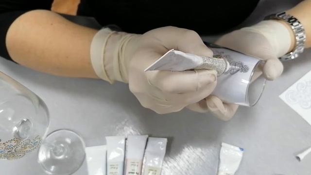 Мастер класс Точечная роспись новогодних бокалов Светланы Бусурман смотреть онлайн