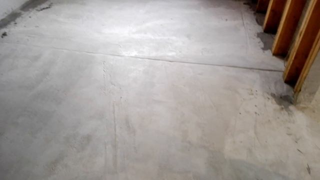 Обзор стяжки с теплыми полами на ДЕРЕВЯННОМ перекрытии, спустя месяц! смотреть онлайн