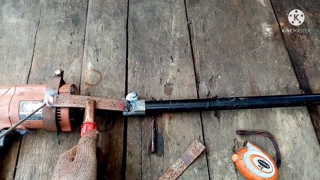 How to make DIY electric grass cutter from broken electric drill/grass cutter смотреть онлайн