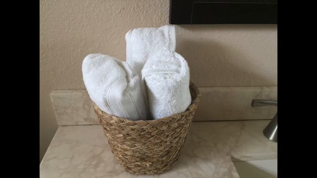10 Ideas How to Fold a Towel Like Hotel & Spa. смотреть онлайн