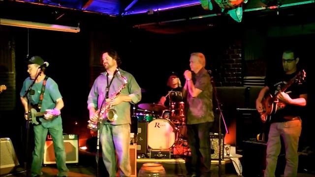 Gypsy! Wild at Harp Tuesday Blues Day Jam ~ Doug Schultze ~ "I Ain't Living Long Like This" смотреть онлайн