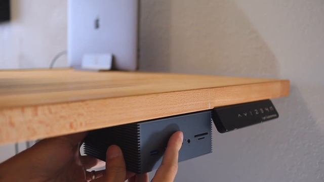 OKX USB-C Docking Station Setup with Macbook Pro 16" смотреть онлайн