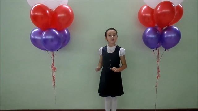 Страна читающая — Катя Хандогина читает произведение «Ворона и Лисица» И. А. Крылова смотреть онлайн