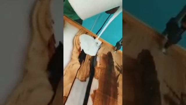 Стол белый из эпоксидной смолы и слэба карагача смотреть онлайн