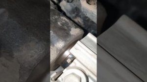 HAVAL F7 4WD стук переднего правого внутренего ШРУСа в раздатке.