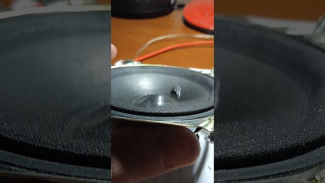 Как вы думаете вывести на максимальный ход этот динамик? смотреть онлайн