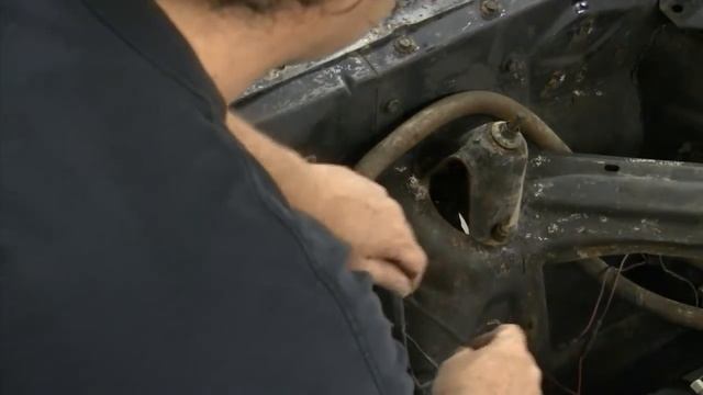 How to start an Engine That Has Not Run in Years Episode 266 Autorestomod смотреть онлайн