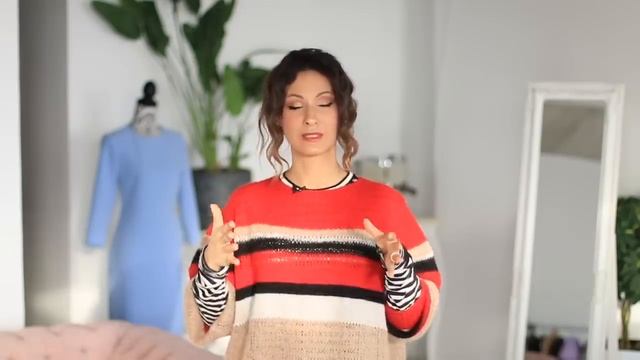 ПРАВИЛА СОЧЕТАНИЯ ПРИНТОВ И УЗОРОВ | КАК МИКСОВАТЬ ПРИНТЫ В ОДЕЖДЕ смотреть онлайн