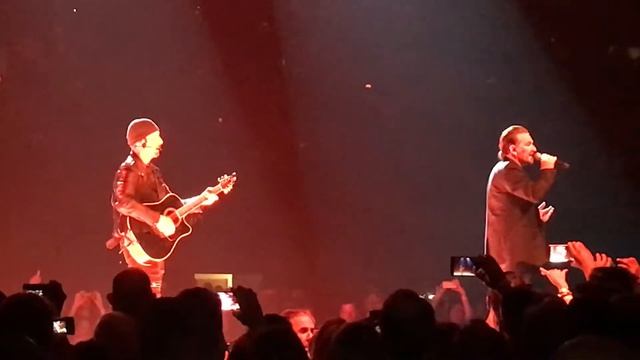 U2 "Staring at the Sun" The Forum, Los Angeles, 5.15.18 смотреть онлайн
