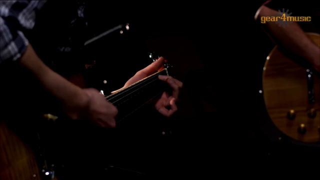 Greg Bennett Ultramatic & Avion Electric Guitars (Performance) смотреть онлайн
