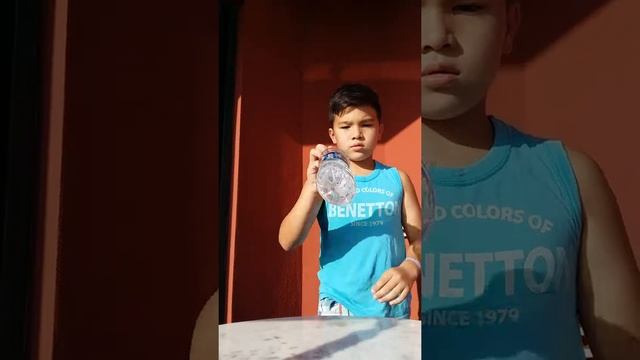 Bottle flip challenge смотреть онлайн