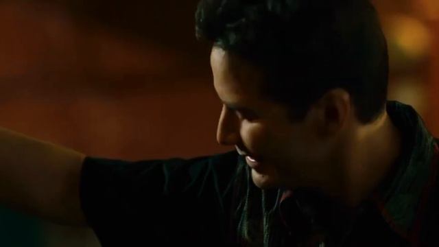 Короли улиц Ты вообще рубишь, кто мы такие Да, чурки, которым нужен пулемет из багажника смотреть онлайн