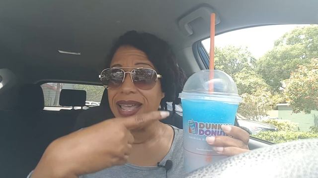 Quick Snack Dunkin Donuts - Comet Candy Donut and Cotton Candy Coolatta смотреть онлайн