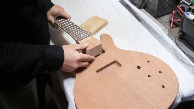 i built a guitar Les Paul Special смотреть онлайн