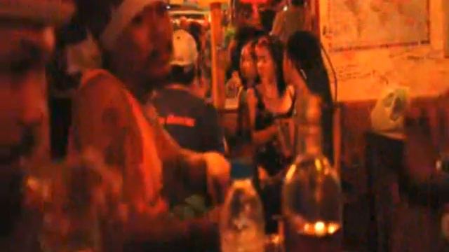 happy bar khao san смотреть онлайн