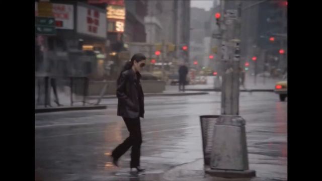 Yoko Ono-Walking on Thin Ice-video edit смотреть онлайн