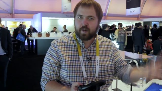 Наушники Philips с Lightning для iPhone #WylsaCES2015 смотреть онлайн