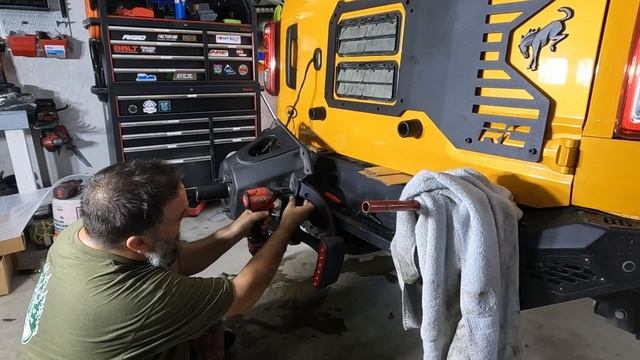 Bronco Spare Tire Reinforcement with Oracle Spare Tire Light смотреть онлайн