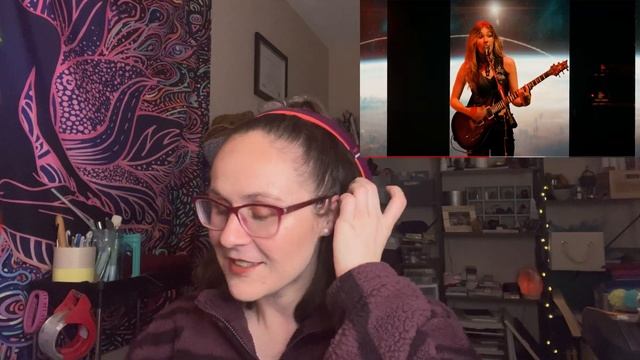 Luna React! | "Disciple" by The Warning Live Performance смотреть онлайн