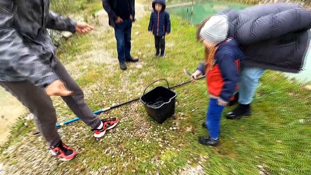 Абхазия-2022. Заехали на небольшую форелевую ферму смотреть онлайн