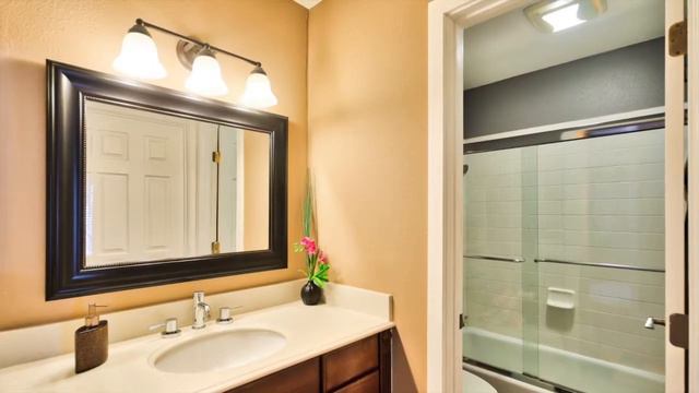 80 Streamwood, Irvine смотреть онлайн