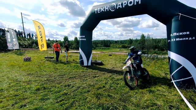 Гонка эндуро. Мотошоу "Кубок Технодрома". смотреть онлайн