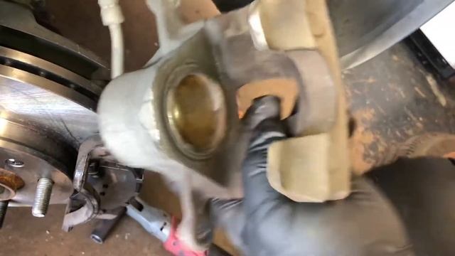 2012-2017 KIA RIO EX-LX ROTOR & BRAKEPAD REPLACEMENT смотреть онлайн