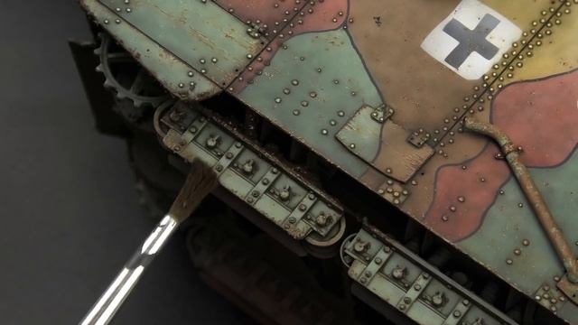 Full Weathering On A WW1 A7V Tank (Meng 1/35)