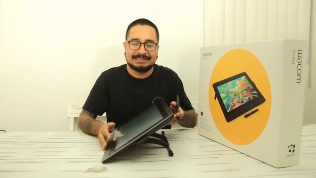 Mike Sandoval Reseña Wacom Cintiq 16 смотреть онлайн