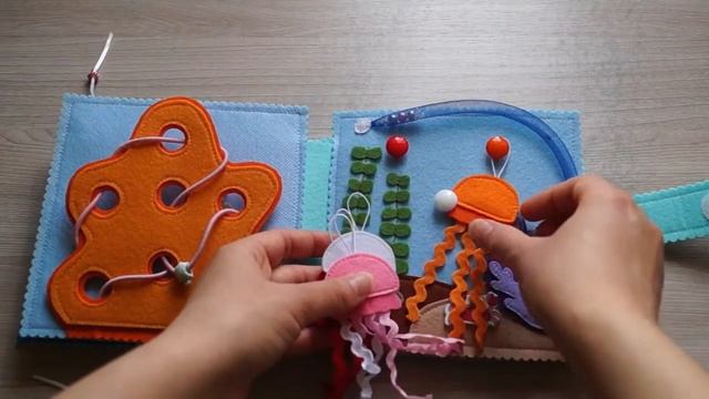 5. Видеообзор книги из фетра Морская (развивающая книга) смотреть онлайн