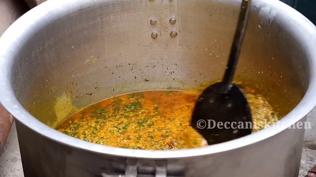 Bawarchi Se Sikhiye Vegetable Dum Biryani 50 Log Ke Liye/Hyderabadi Vegetable Dum Biryani смотреть онлайн