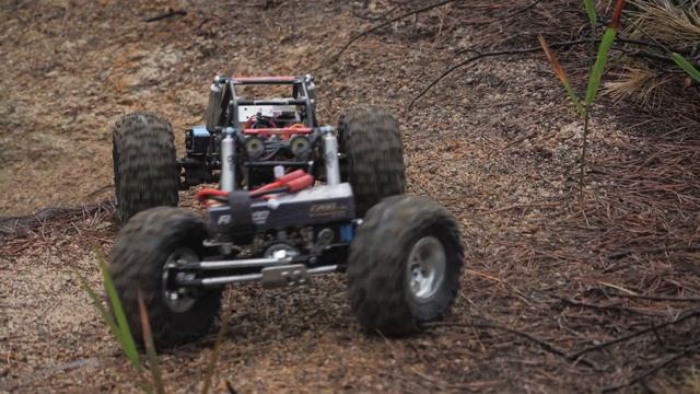 Gmade Komodo / Rock Buggy R1 / TRX4 Defender / Toyota Lc70 / Rock Climbing смотреть онлайн
