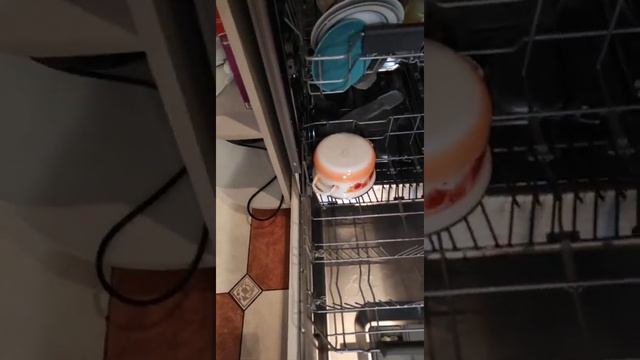 Посудомоечная машина. Beko dis 26022.Fairy.Finish.часть 2) смотреть онлайн