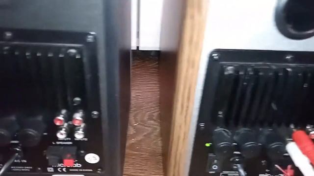 Видео сравнение колонок 2.0 Microlab B-73 и Microlab B-75.