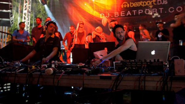 Seth Troxler vs Guy Gerber LIVE @AT BPM Festival en Playa del Carmen-Mexico