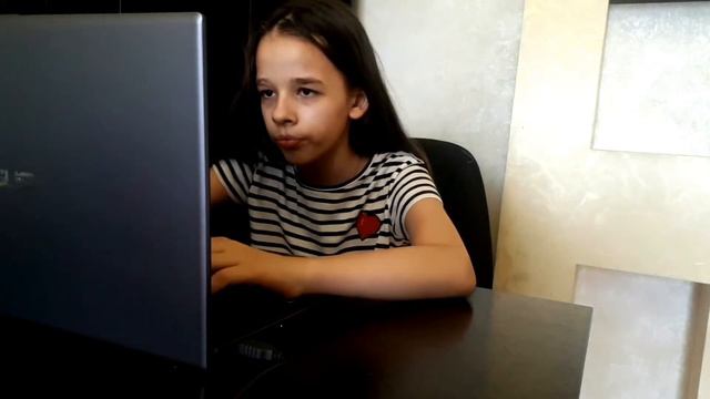 БЛОГЕР VS ОБЫЧНЫЙ ЧЕЛОВЕК смотреть онлайн