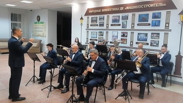 Духовой оркестр - Марш Дальневосточный смотреть онлайн