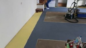 Эксперимент: Красим пол в гараже фасадной краской