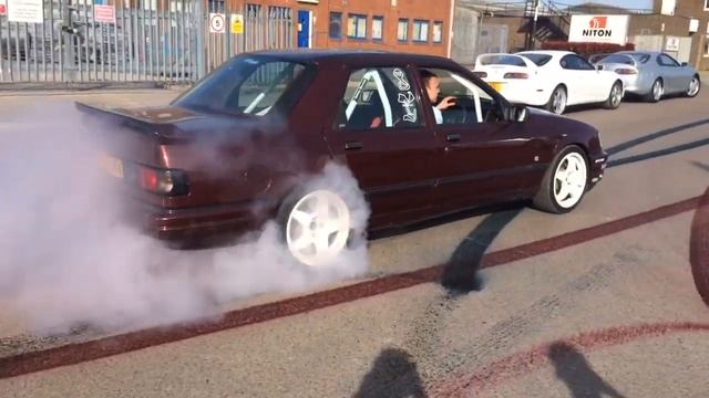 Ford Sierra RS Burnout смотреть онлайн