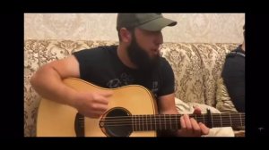 Самый лучший гитарист в Чечне Ислам Исполняет😍