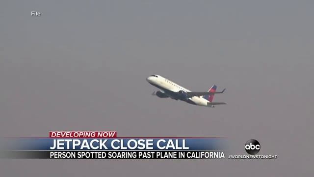Unknown person appears to be flying jetpack at 3,000 feet смотреть онлайн