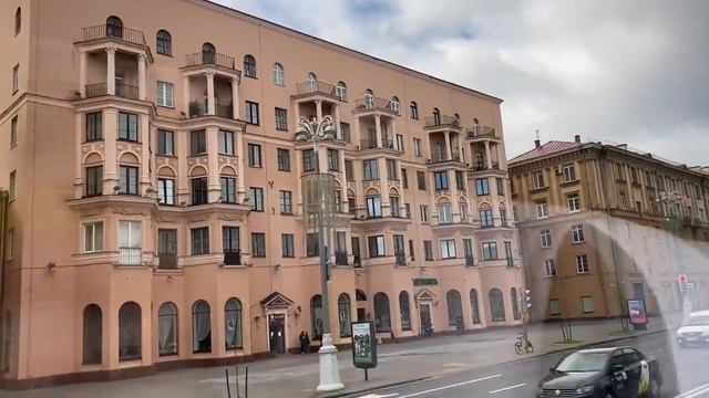 Долгожданная встреча с папой! Небольшая экскурсия по Минску из автобуса. Лаки счастлива. смотреть онлайн