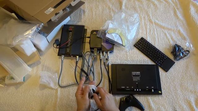 Raspberry , AIS HA102, GPS, Ecran 12'', démonstration . смотреть онлайн