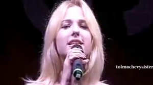 Сестры Толмачёвы - Половина (День молодежи 2015)