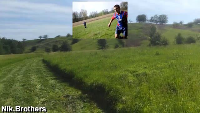 Сенокос мотоблоком Зубр.Косим траву на старом стадионе. 2019 смотреть онлайн